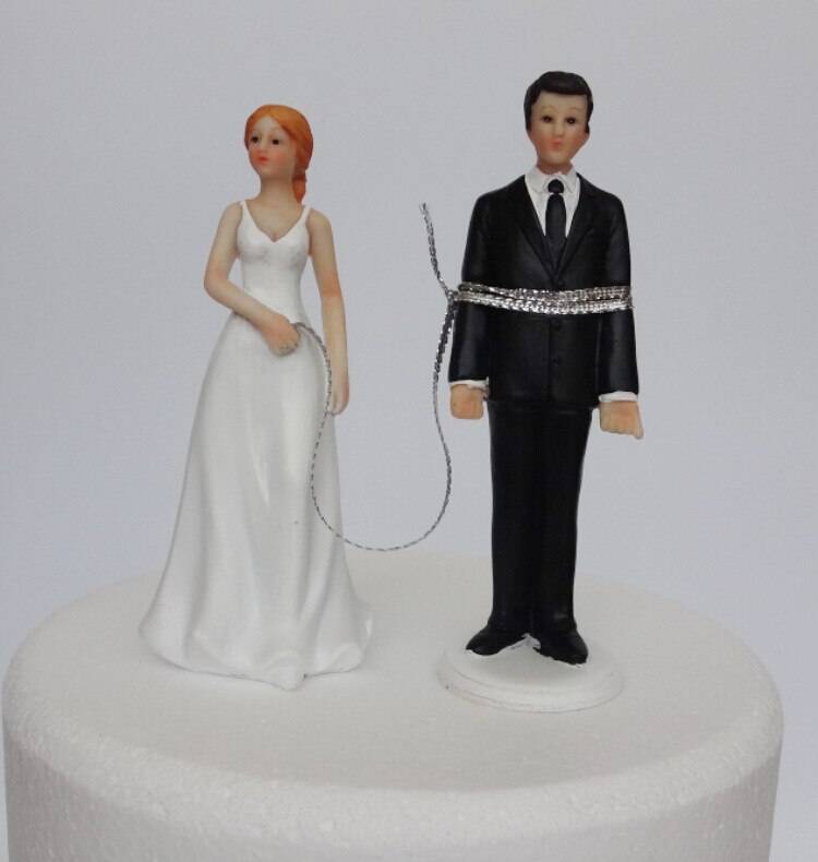 Можно ли есть тортики с фигурками жениха и невесты?