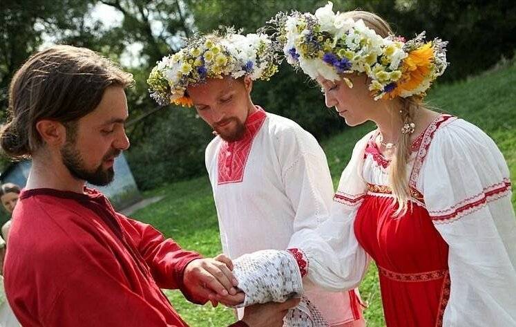 Славянская языческая свадьба. развёрнутый уряд. славянская свадьба