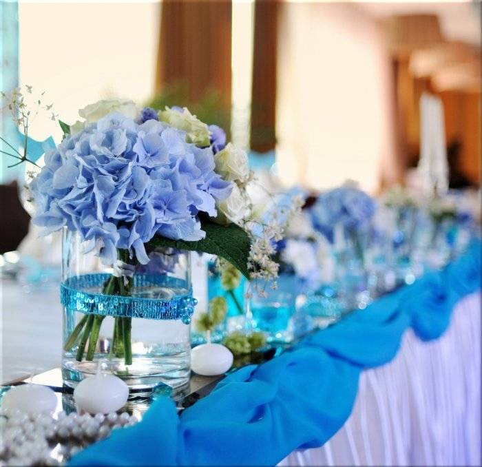 Оформление свадебного стола в синем цвете. оформление синей свадьбы: всё что нужно знать и примеры оформления. как оформить зал на свадьбу своими руками: фото лучших свадебных залов