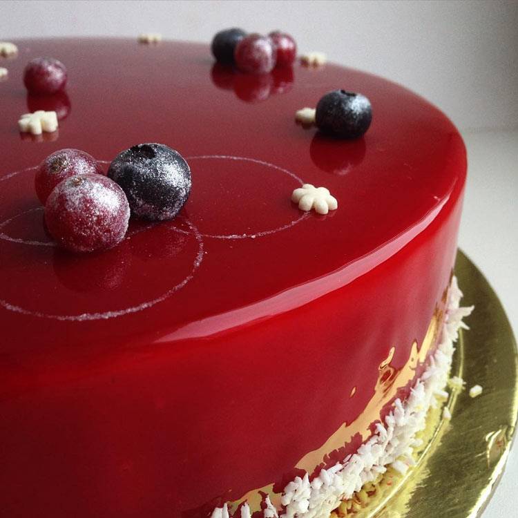 Муссовый торт с зеркальной глазурью – сияющий десерт! готовим вкуснейшие муссовые торты с зеркальной глазурью-вкусная жизнь!
