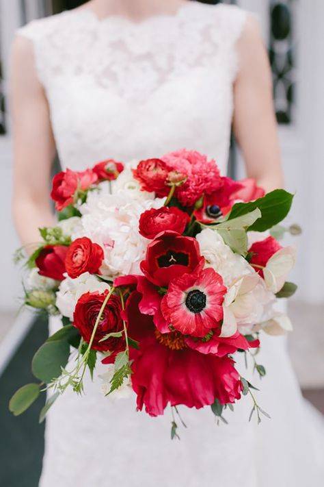 Букет невесты из кустовых роз: оформление, удачные сочетания с другими цветами