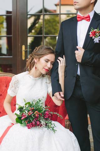 Организация свадьбы в бордовом цвете