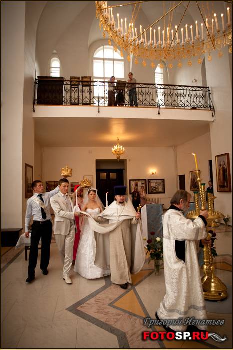 Какое должно быть платье для венчания в церкви?