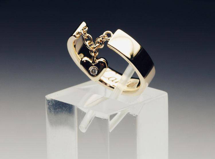 Необычные обручальные кольца: как выбрать оригинальное кольцо на свадьбу