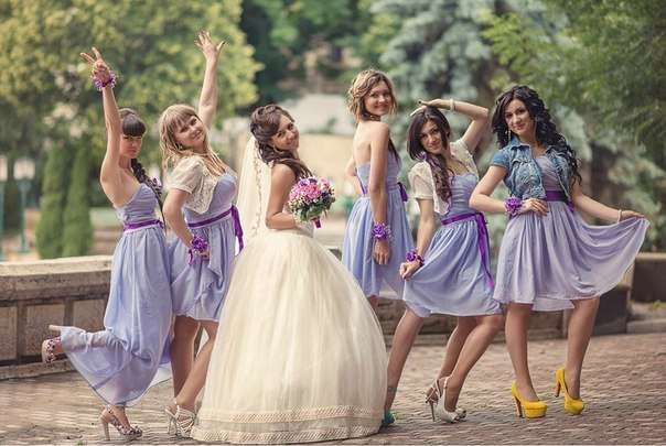 Подружки невесты на свадьбе: что нужно знать
