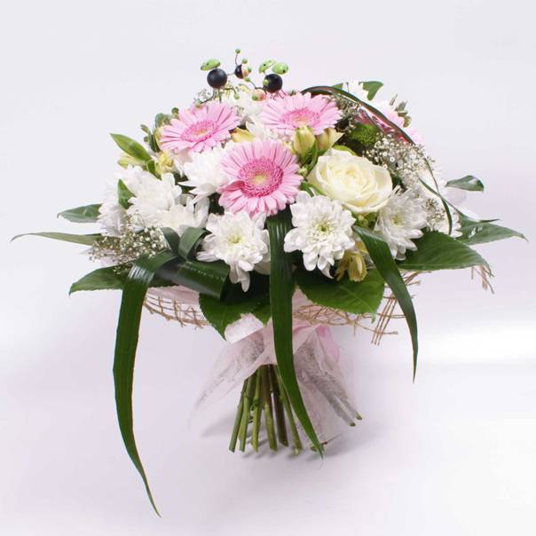 Роскошные свадебные букеты из хризантем: особенности, сочетания, фото