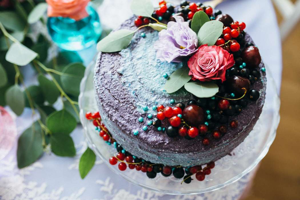 Свадебный торт с живыми цветами: идеи, рецепты с фото — все про торты: рецепты, описание, история