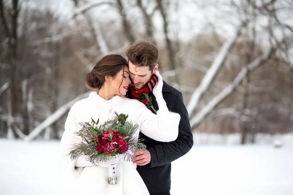 Идеи для зимней свадебной фотосессии на природе