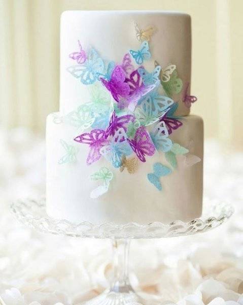 Как украсить своими руками свадебный торт:  бабочками, сердечками, рюшами, кружевами из мастики, крема, глазури