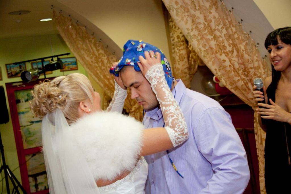 Конкурсы на свадьбу для гостей без тамады: 15 веселых развлечений – прикольные и простые, интересные и смешные