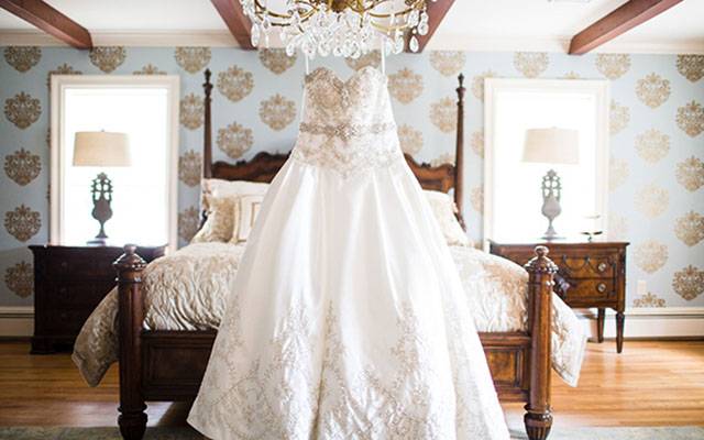 Как погладить свадебное платье, фату в домашних условиях