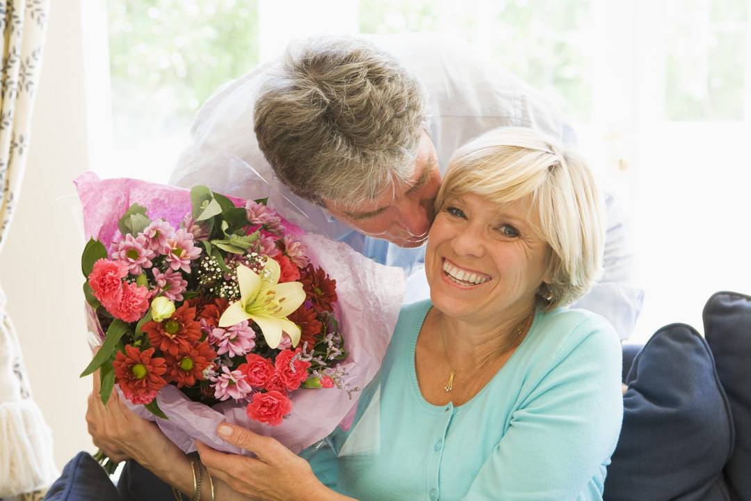 Какие цветы дарить на свадьбу — советы флориста