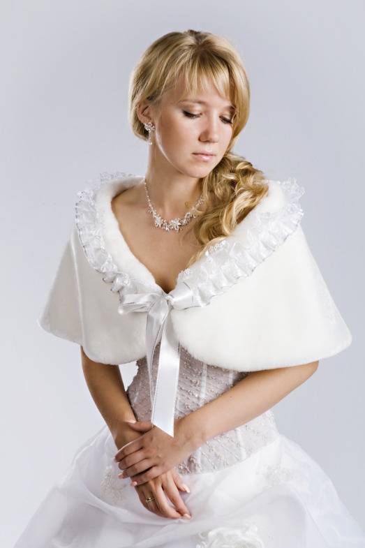 Болеро для свадебного платья: как подобрать идеальный аксессуар?