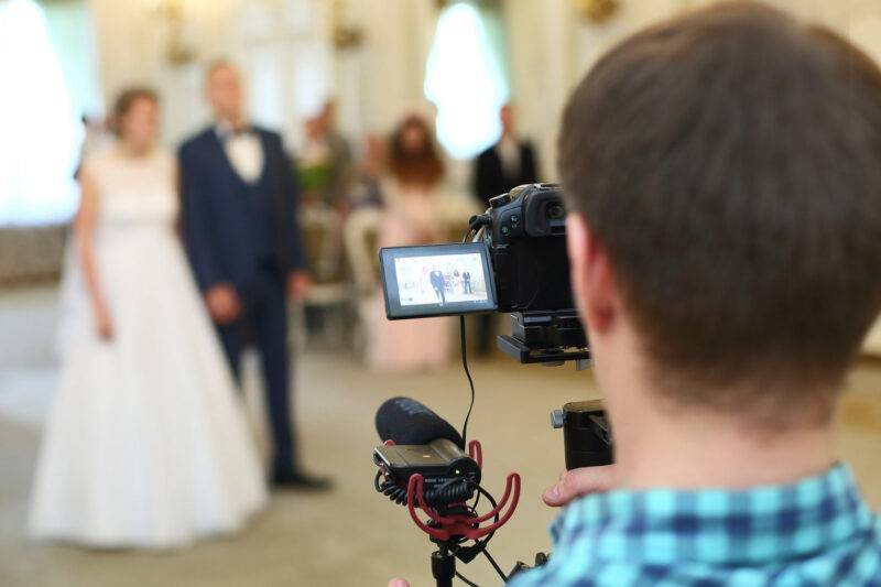 Что нужно спросить у свадебного видеооператора — свадебный портал marry