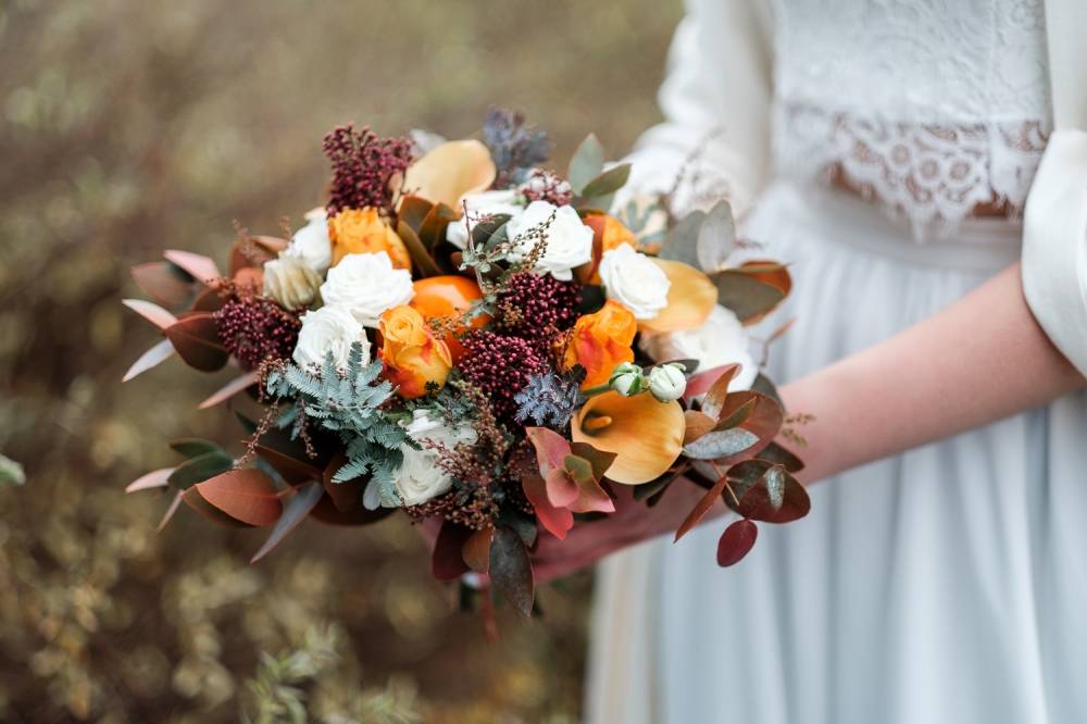 Осенний букет невесты - идеи оформления цветов