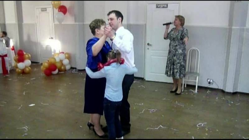 Совместный танец мамы и сына на свадьбе: выбор музыки и пример на видео