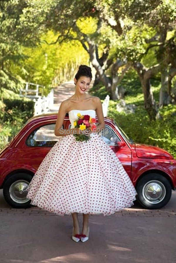 Свадебные платья в стиле 50-х годов: советы по выбору