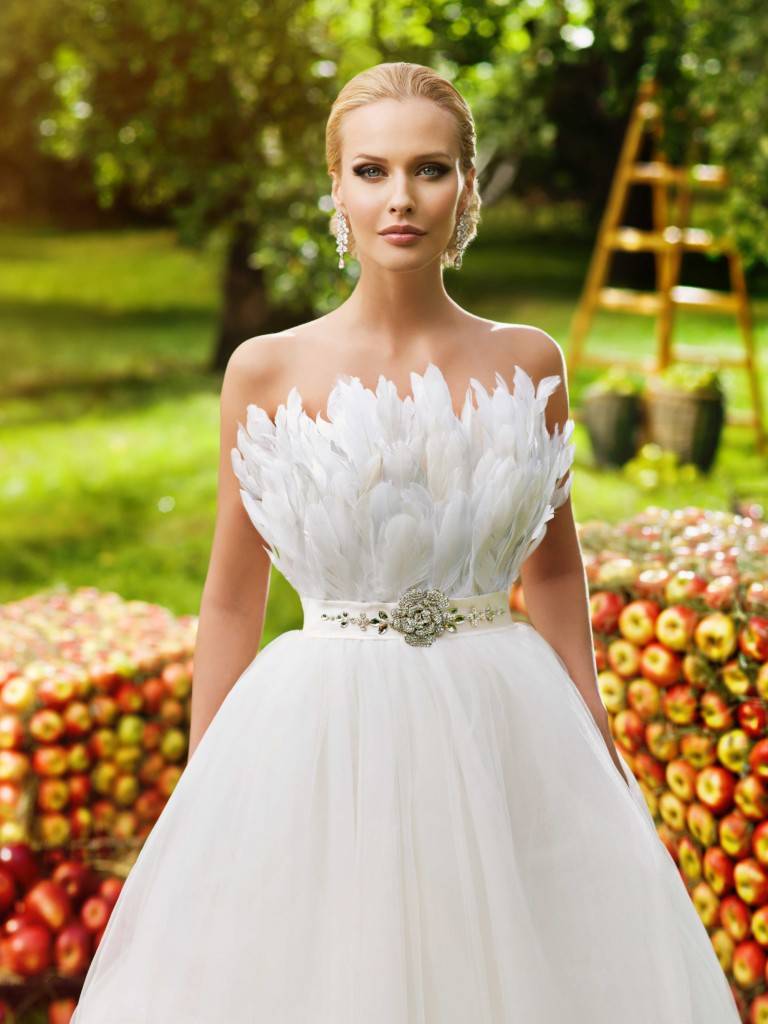 Модные свадебные платья и все тенденции свадебной моды 2021