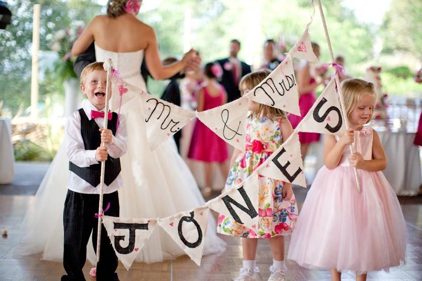 Серпантин идей - как развлечь детей на юбилеях, свадьбах и других праздниках?! // полезные советы как организовать досуг детей на взрослом празднике