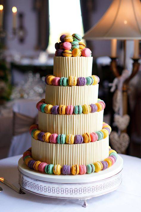 Креативный свадебный торт: фото оригинальных идей оформления