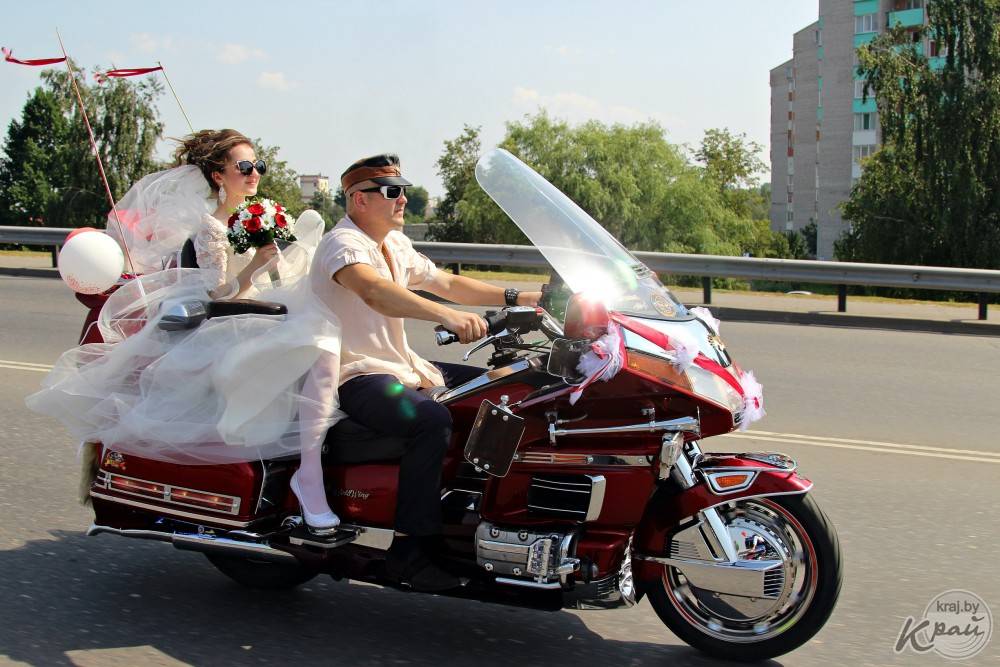 Хард-рок для любителей экстрима – свадьба на мотоциклах: организация с фото и видео