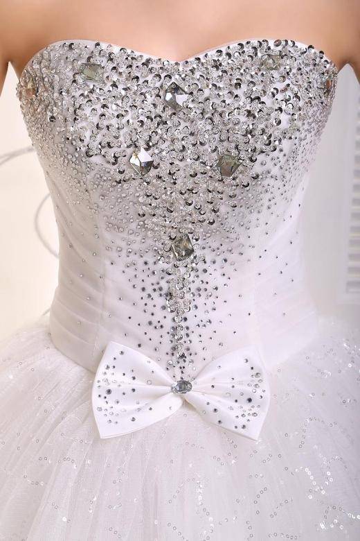 Свадебное платье с камнями
