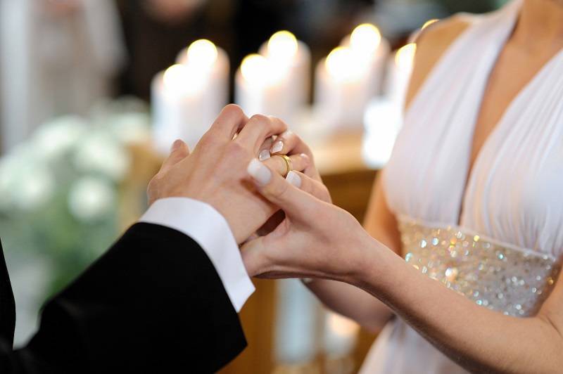 Приметы о свадебных кольцах - когда покупать, как дарить и что будет, если потерять
