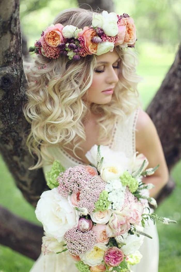 Венки на голову живые. из каких цветов лучше сделать венок для невесты. советы профессионального флориста. фото-гид: создание цветочной композиции