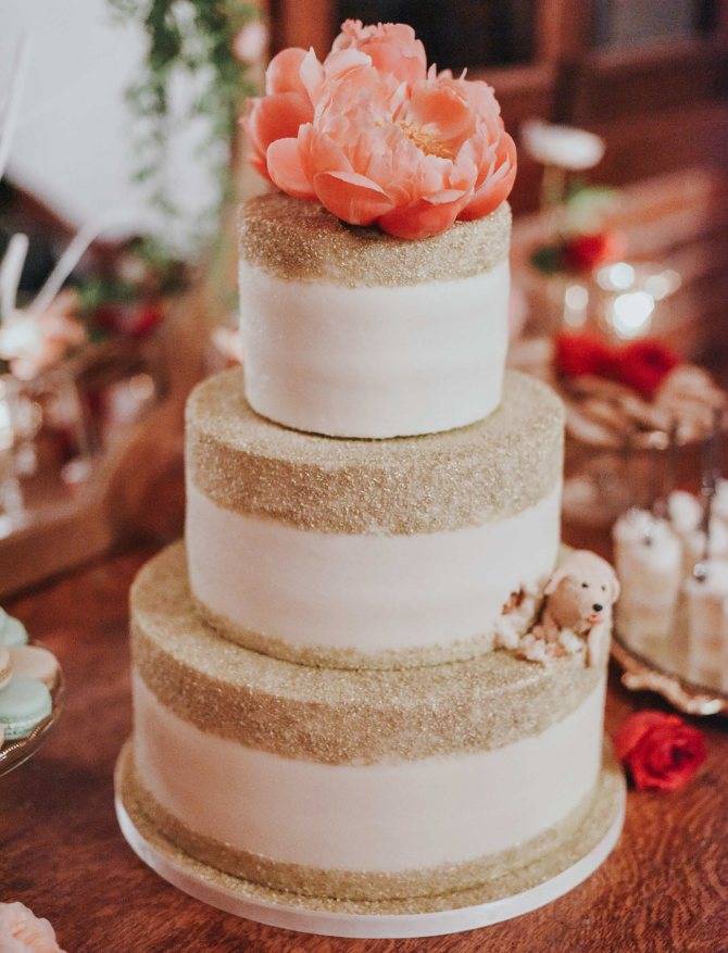 Подаем свадебный торт: top-10 идей