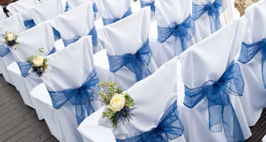 Бело-зеленая свадьба — оформление зала, образ жениха и невесты