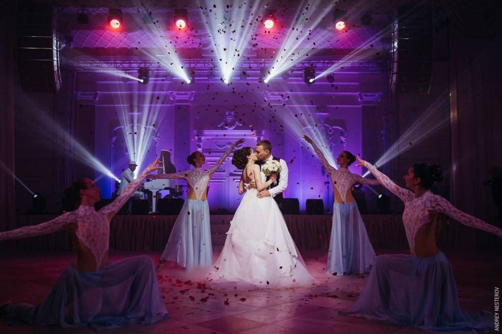 Смешные танцевальные конкурсы на свадьбу для гостей