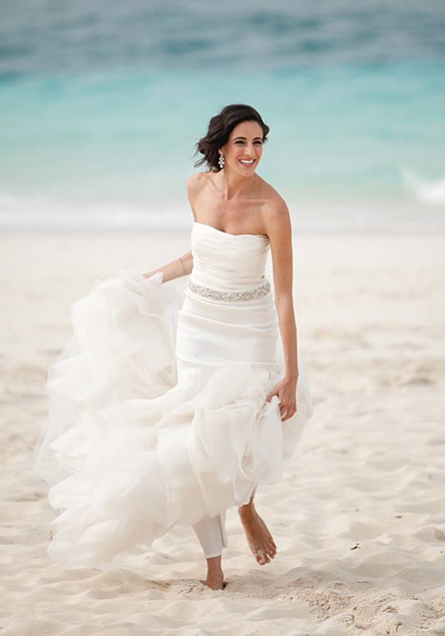 Как выбрать свадебное платье в пляжное и в морском стиле
