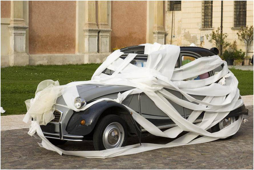 Свадебные украшения на машину: как и чем украсить — рассмотрим различные варианты