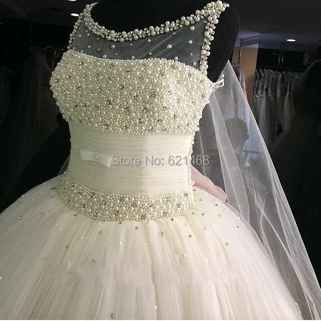 Свадебное платье с корсетом с камнями, жемчугом