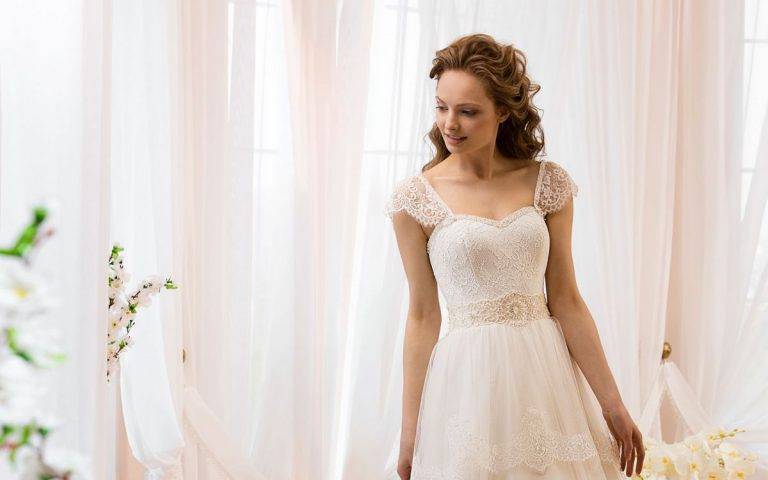 Свадебные платья для второго брака: фасоны, цвета, предрассудки (фото)