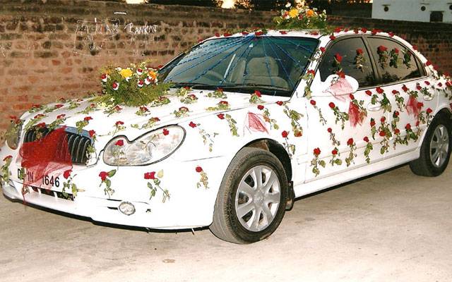 Как украсить машину на свадьбу своими руками: фото, идеи