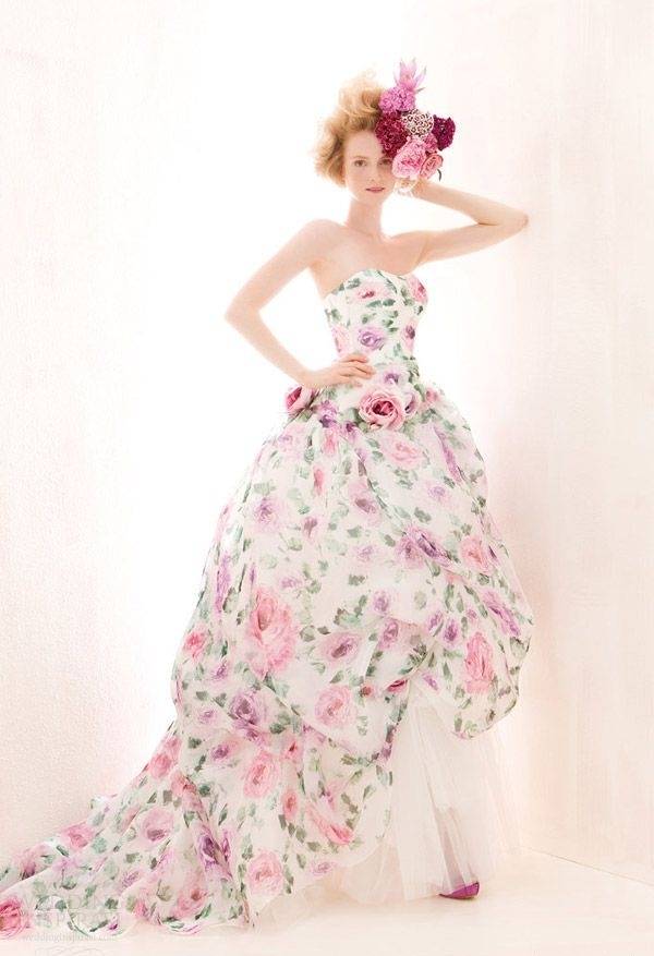 Свадебное платье с цветами - 70 фото модных и стильных проектов