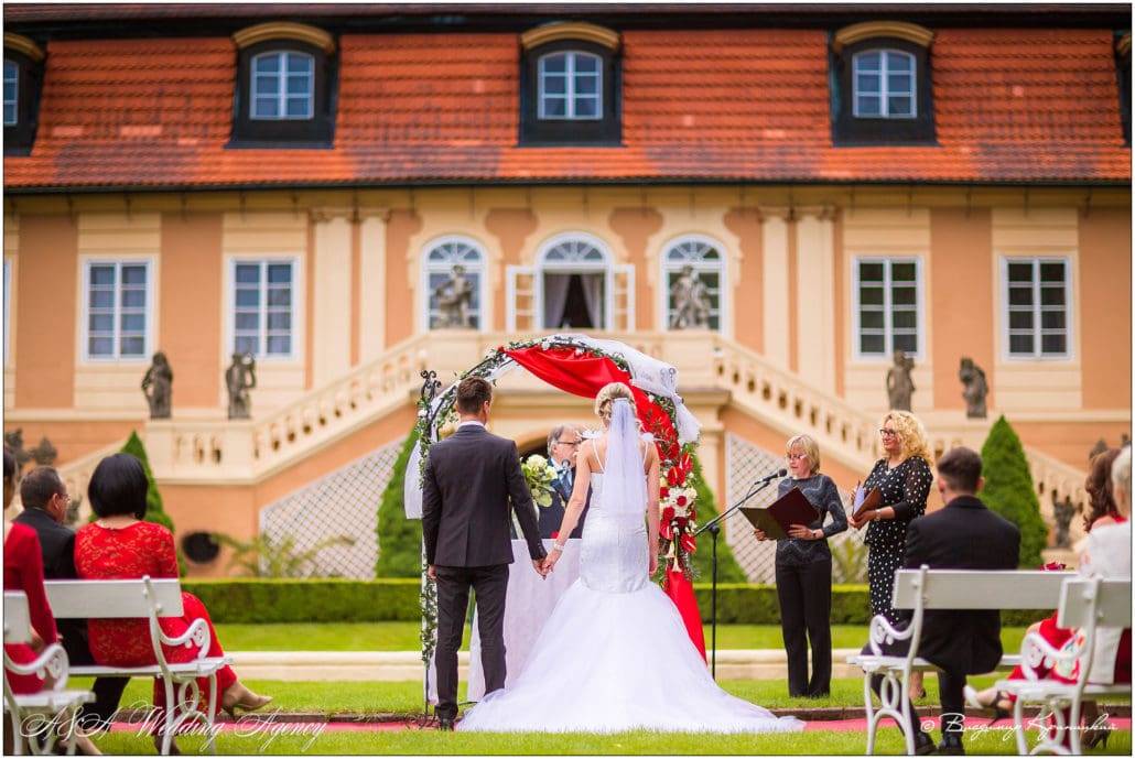 Символическая свадьба. отличие от официальной, страны+фото