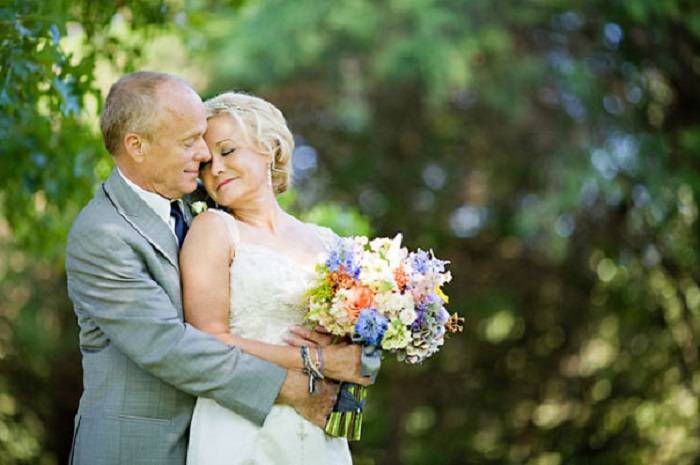 Заключение второго брака: как провести свадьбу и что надеть молодоженам?