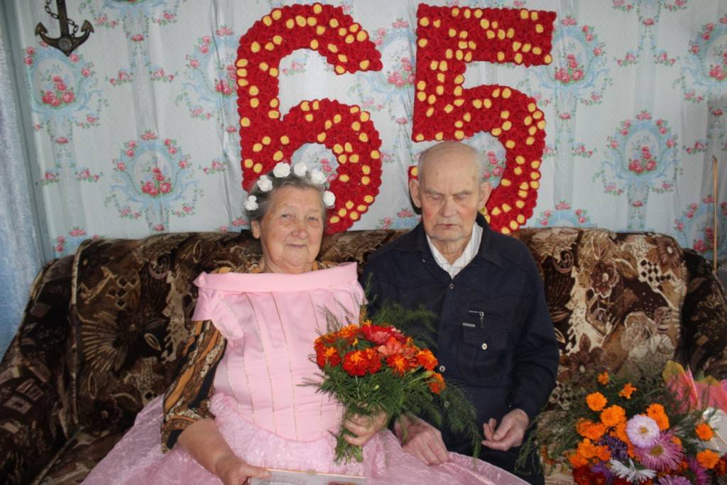 65 лет железная свадьба: как отметить и поздравить с годовщиной
