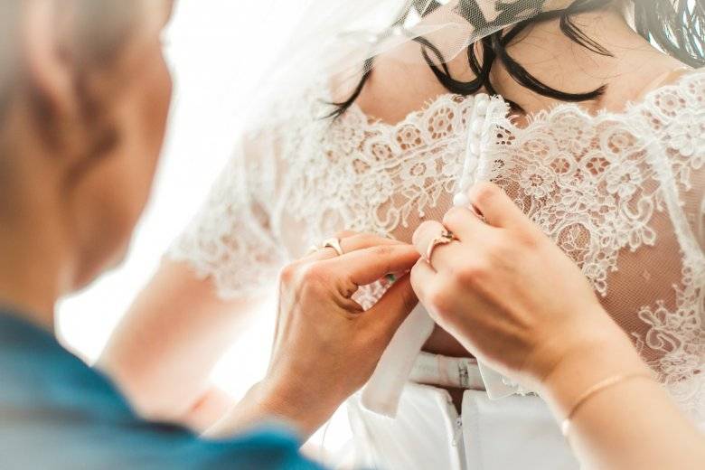 Свадебные приметы для невесты на свадьбе: секреты молодых