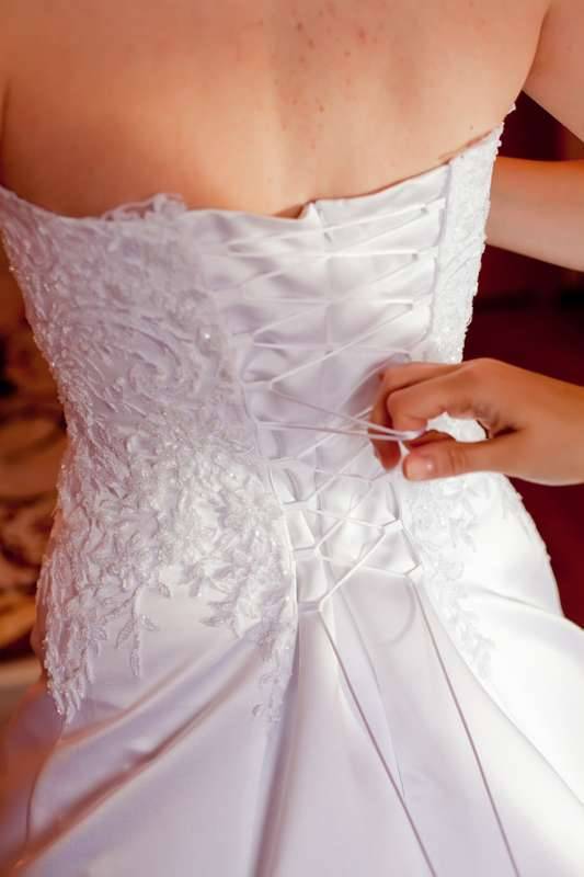 Как правильно шнуровать корсет на свадебном платье: фото и видео