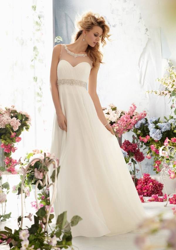 Простые свадебные платья: выбор моделей, ткани, фото