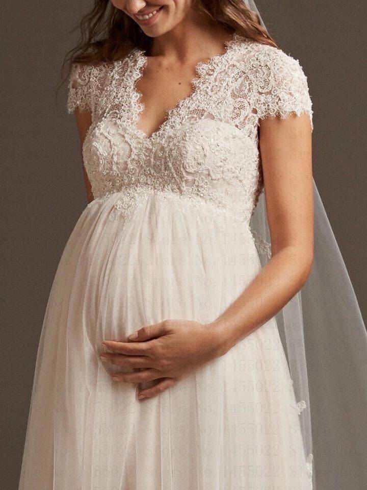 Свадебные платья для беременных невест 2021: пышные модели скрывающие живот и с завышенной талией + стильные короткие и кружевные с фото