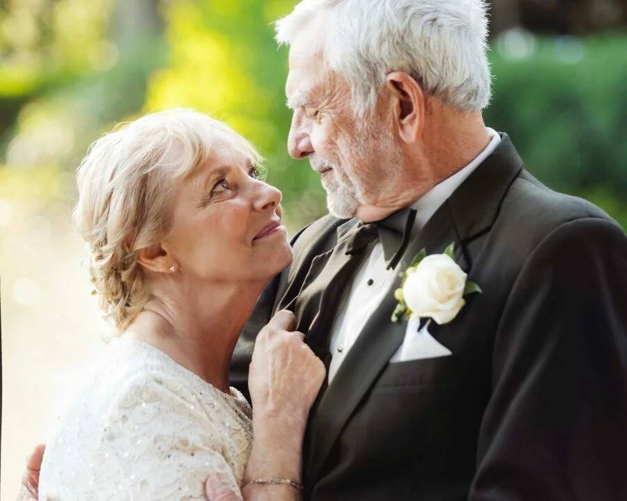 Заключение второго брака: как провести свадьбу и что надеть молодоженам?