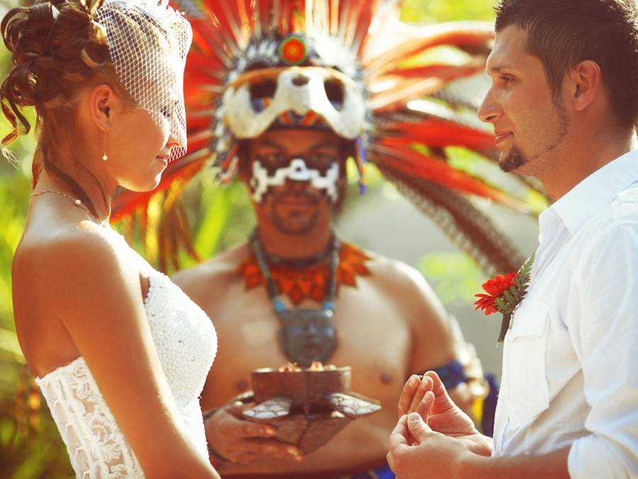 Свадебный декор, формат и образы: тренды 2021 года - hot wedding