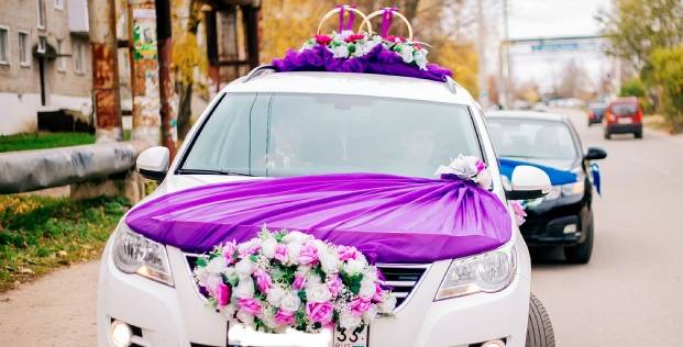 Как украсить машину на свадьбу? фотографии идей