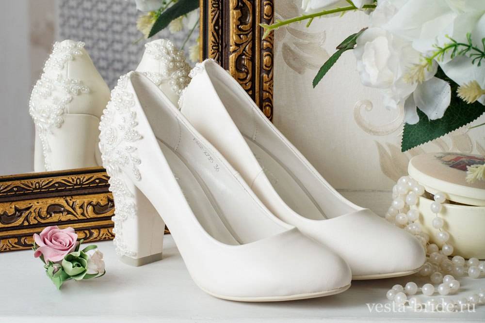 Свадебные туфли на высоком каблуке – фото