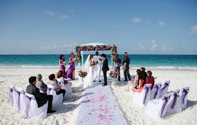 Свадьба в тропическом стиле: создаем свадьбу в стиле тропиков, подбираем подходящие наряды и оформляем свадебное пространство