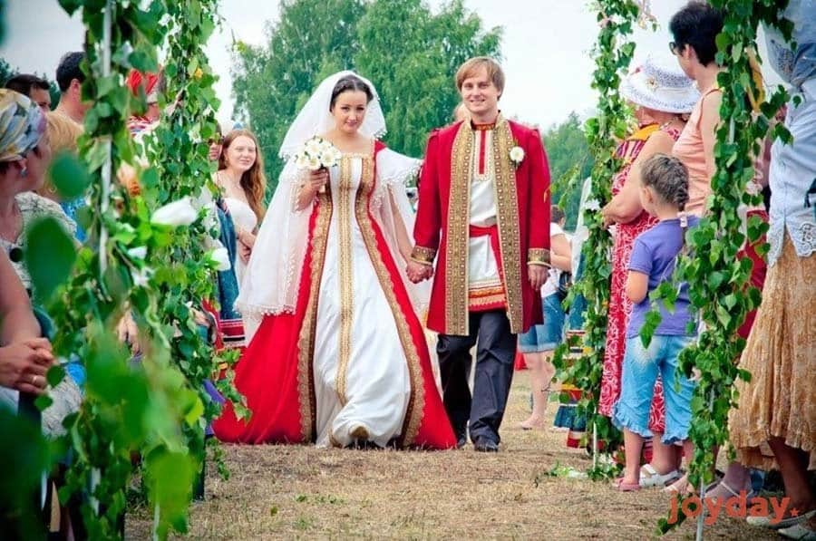 Свадебные обычаи и традиции русского народа, видео торжества